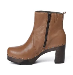 Loretta Washed Nappa Camel-SOFTCLOX New